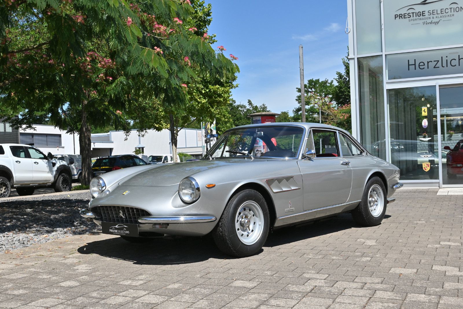 FERRARI